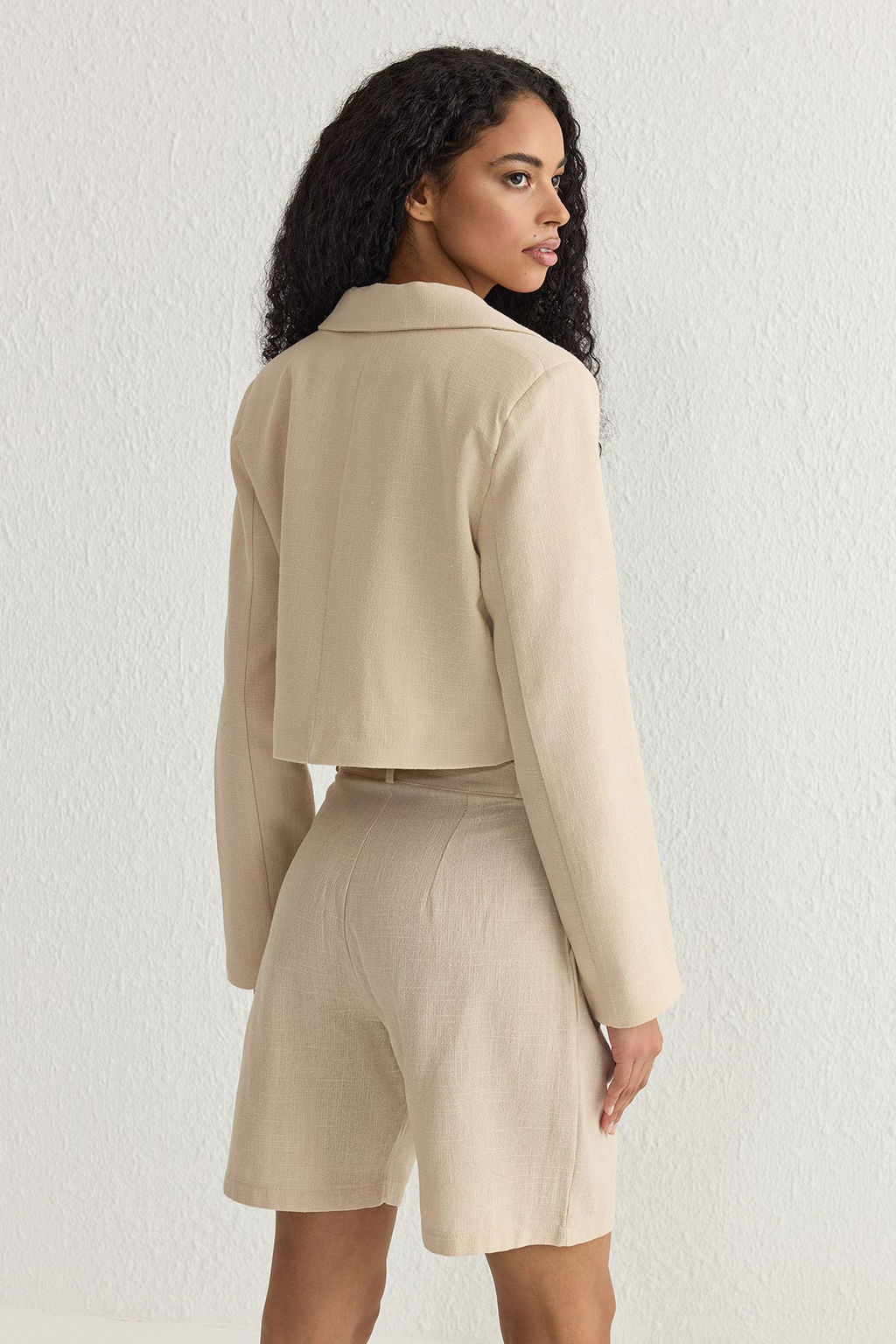 TRENDYOLMILLA Bej Crop Blazer Ceket Blazer Ceket TWOSS25BC00011  фото 5