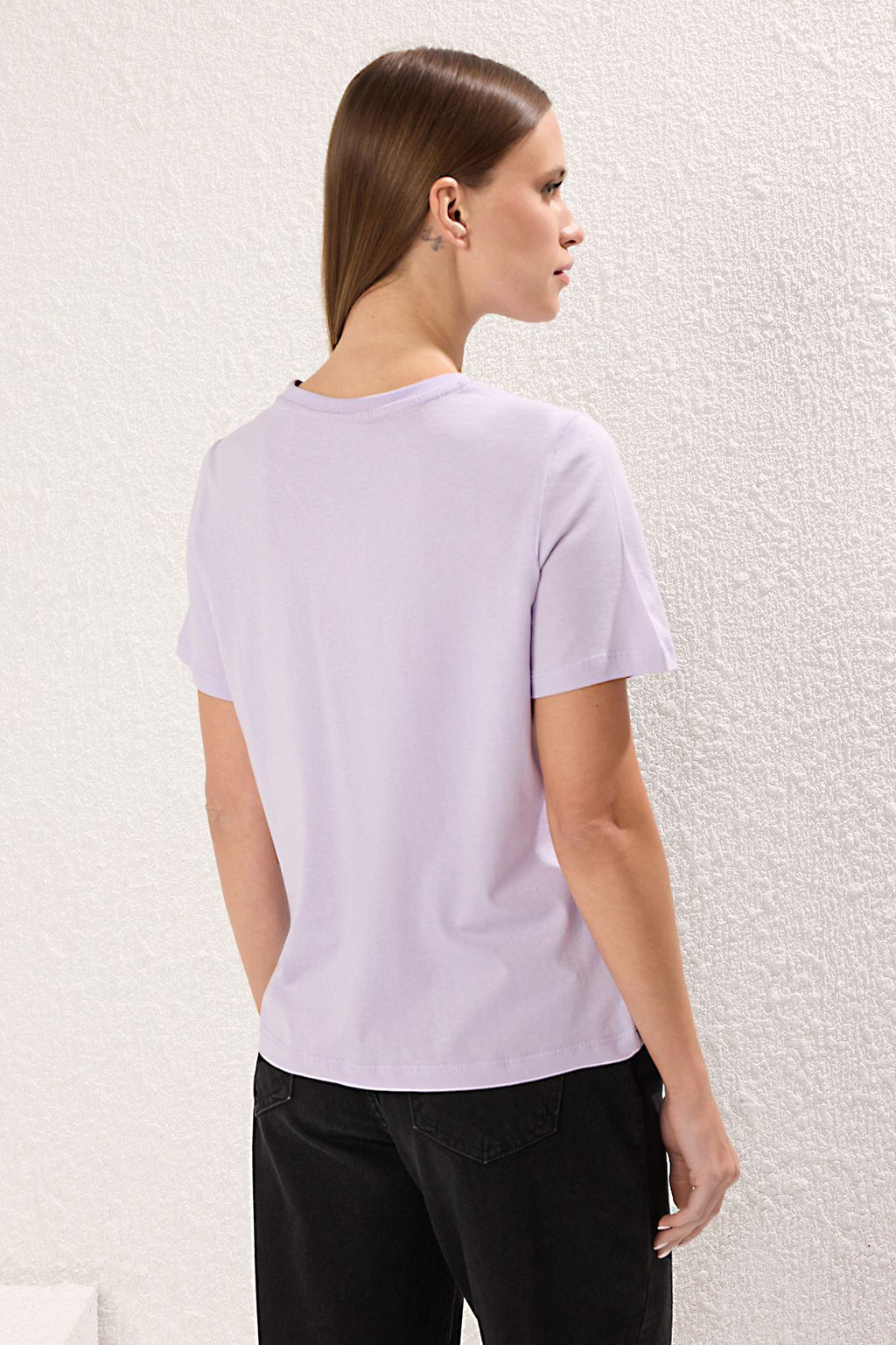 Lila %100 Pamuk Nak?sl? Regular/Normal Kal?p Orme T-Shirt TWOSS24TS00160