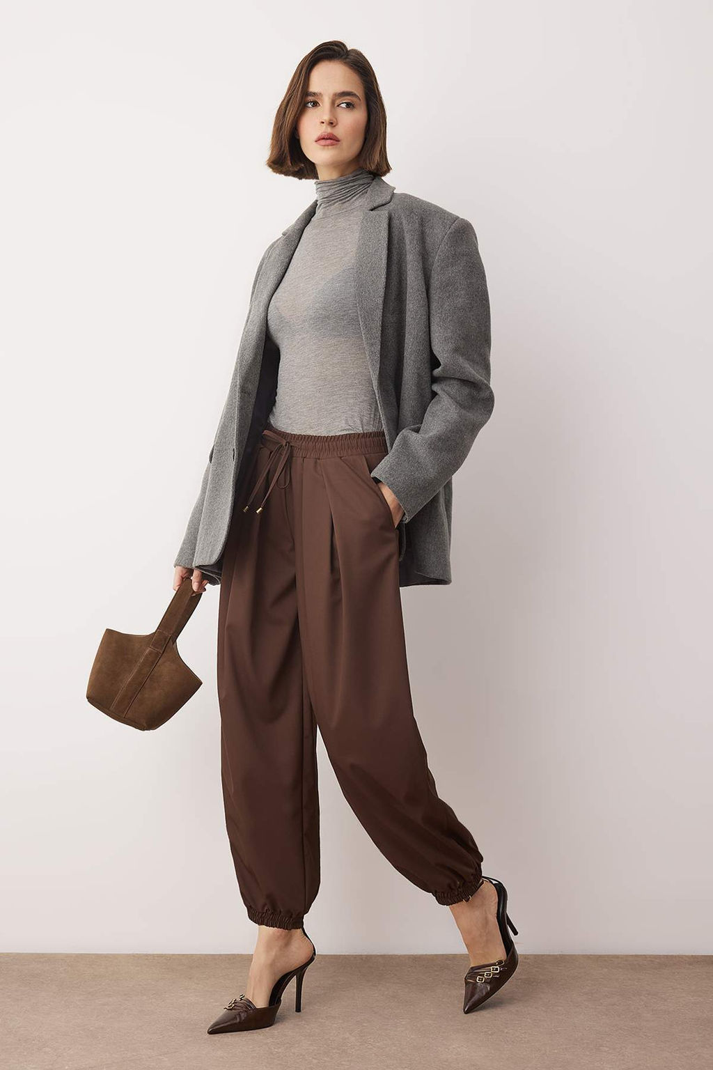 Koyu Kahverengi Salvar Kal?p Beli Lastikli Dokuma Pantolon TWOAW26PL00156 - Trendyolmilla фото 2