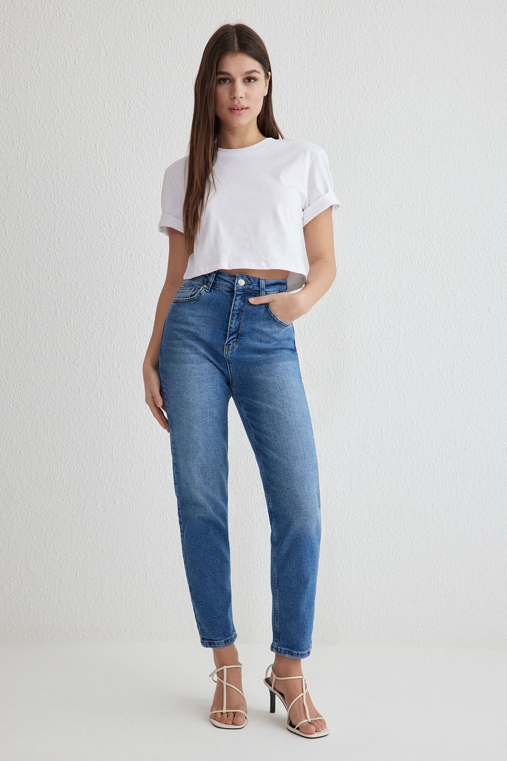 Mavi Yuksek Bel Comfort Mom Jeans TWOSS25JE00115