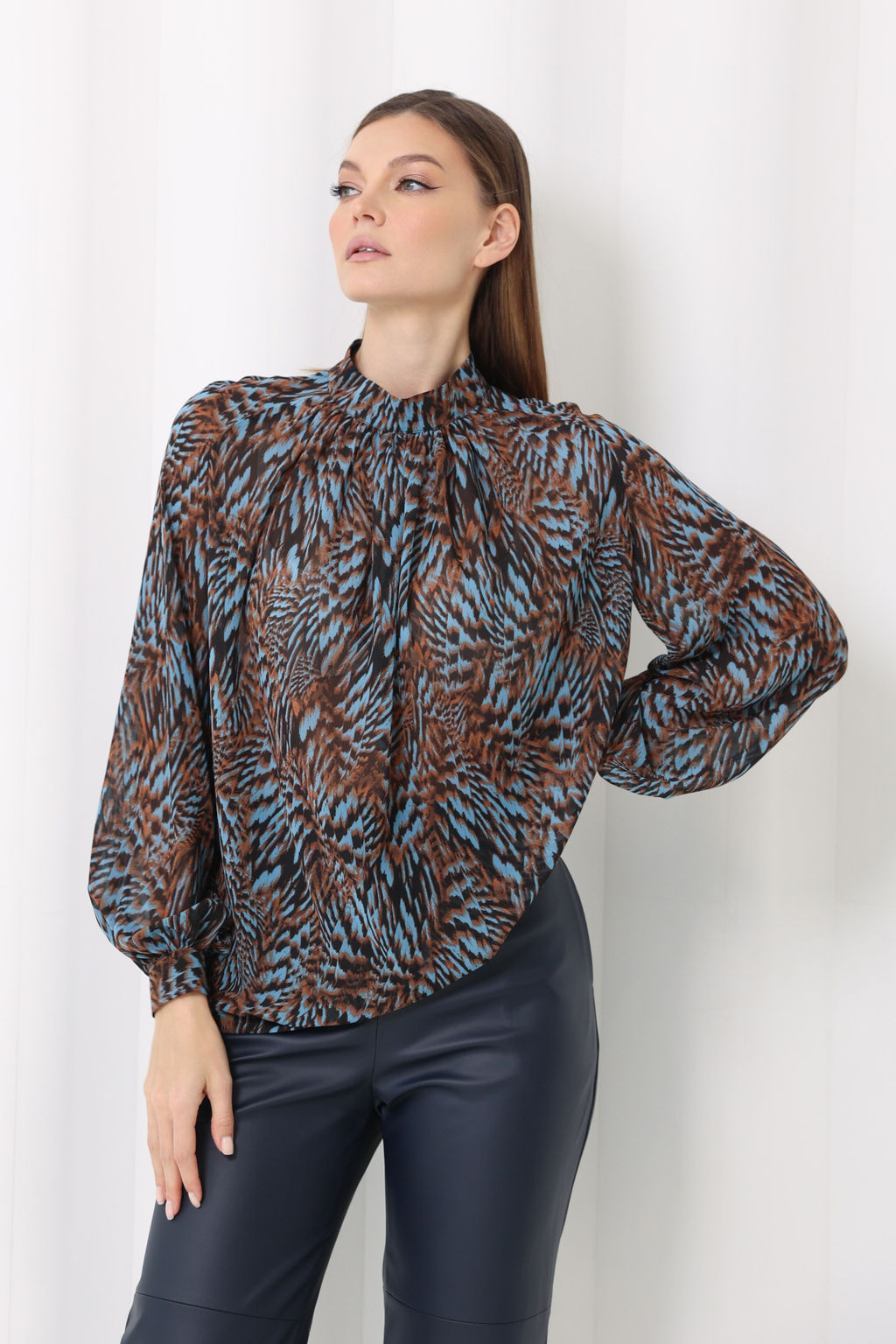 Блузка со сборкой по переду - Looklikecat фото 2