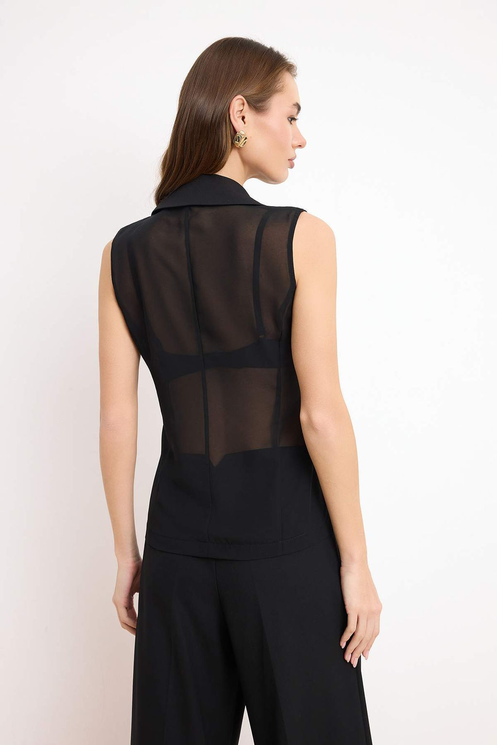 Siyah Onu Kumas Arkas? Sifon Dokuma Yelek TWOSS26YE00021 - Trendyolmilla фото 4