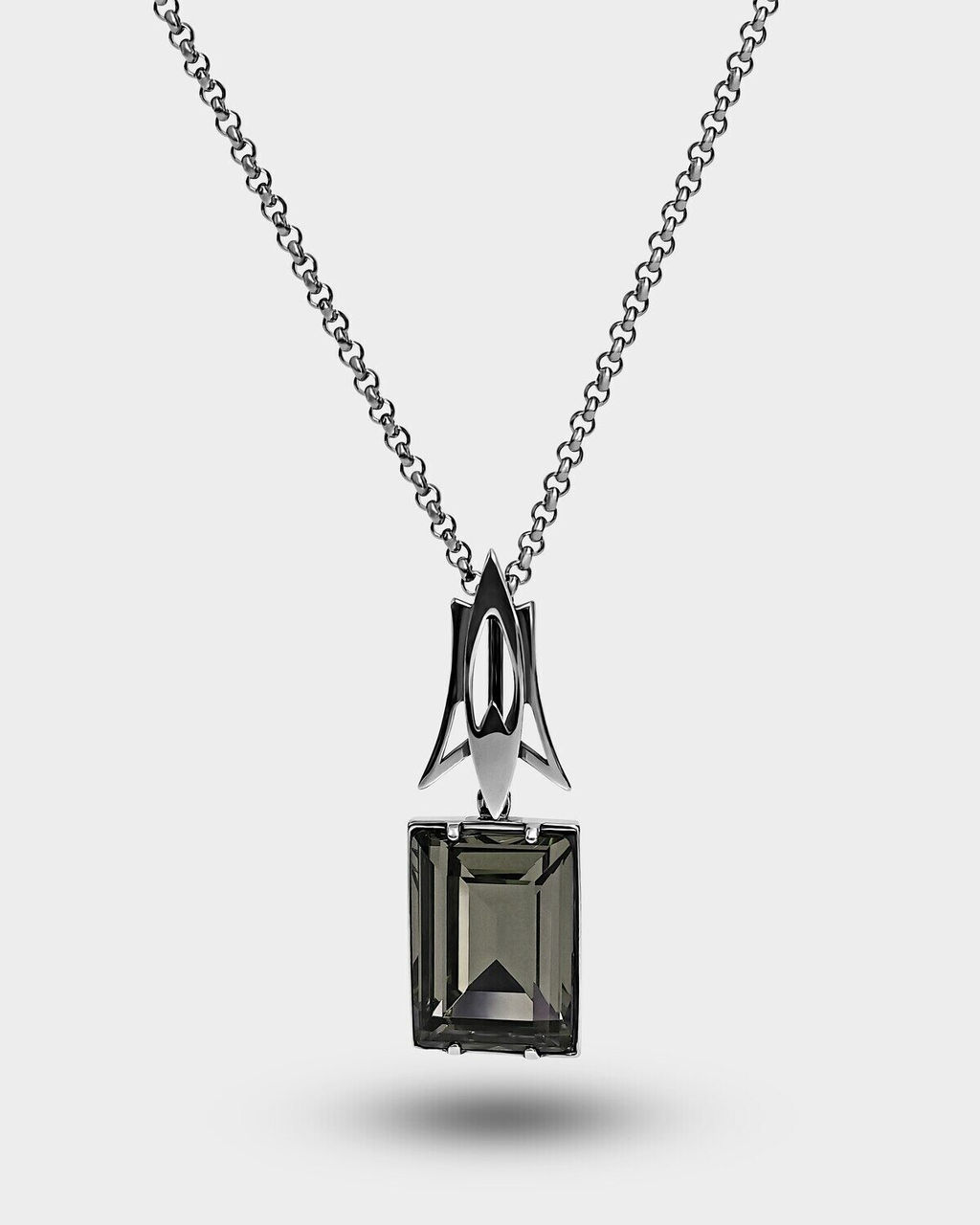 Кулон на цепочке "Бонапарт "