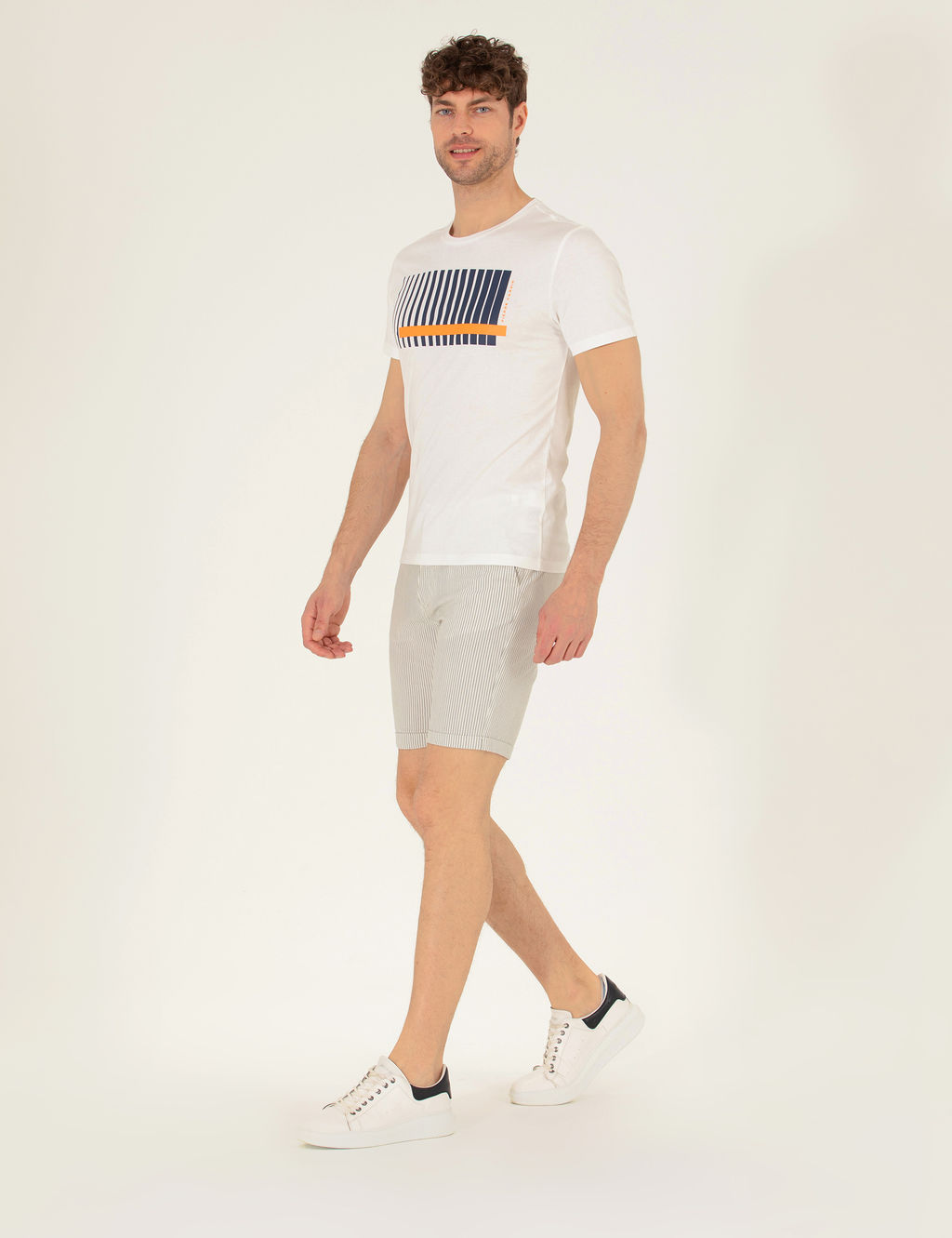 Gri Slim Fit Beli Lastikli _izgili Ba_c_kl_ Bermuda _ort