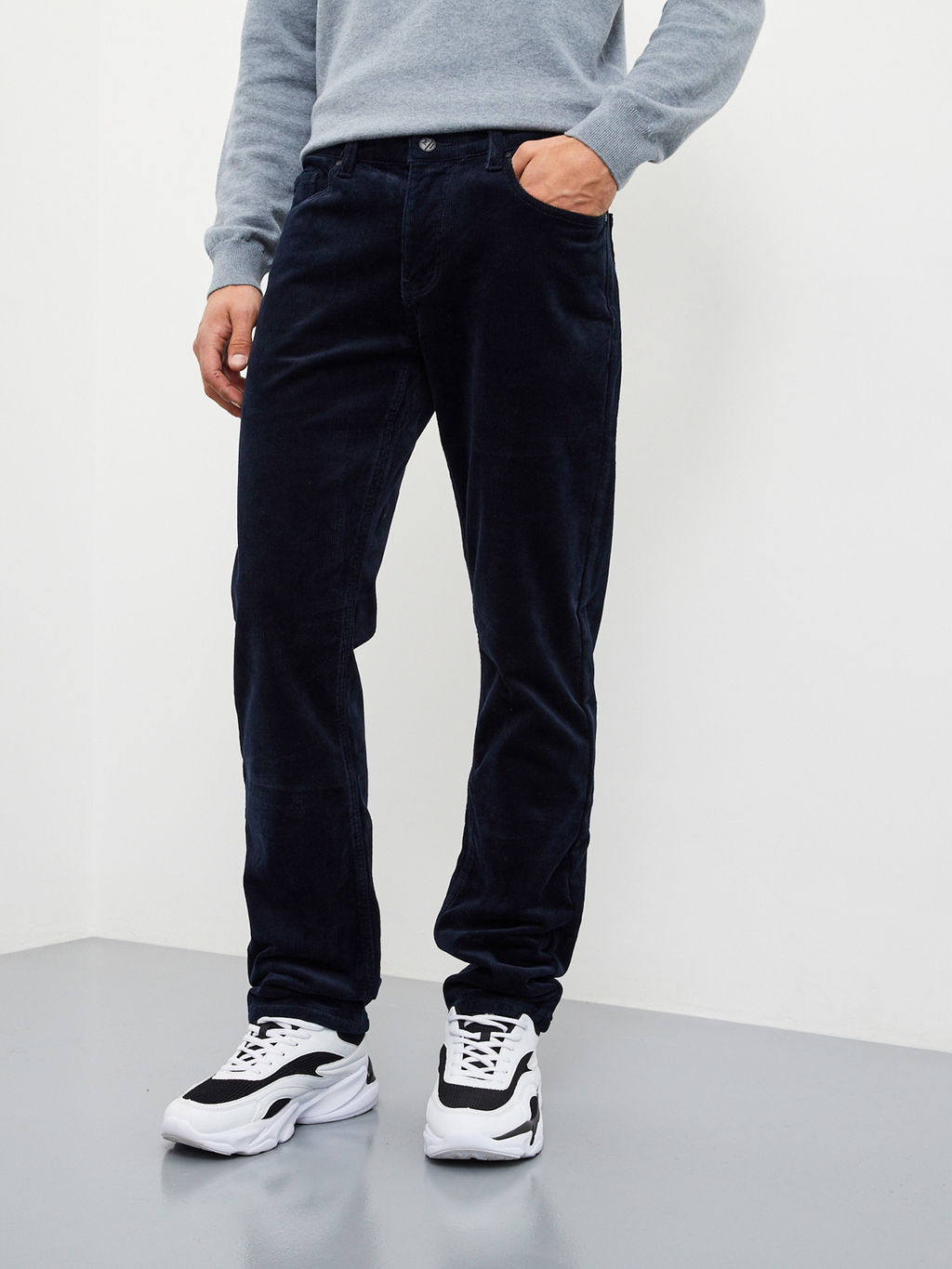 Утепленные мужские вельветовые брюки прямого кроя на флисе - Mossmore фото 19