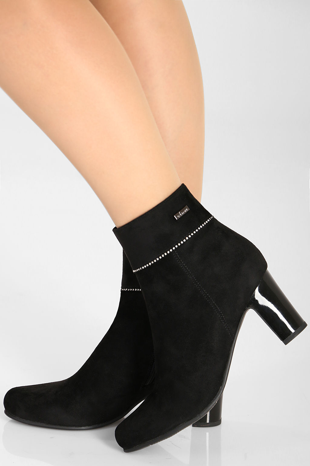 Ботинки женские со стразами