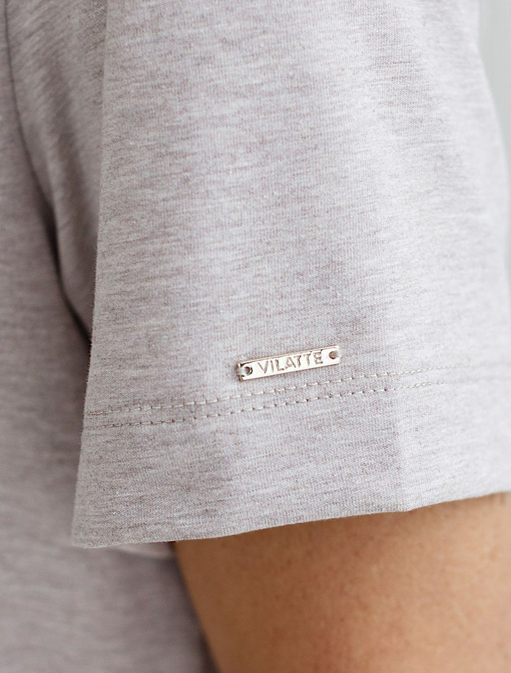 Футболка из премиального хлопка с авторским принтом