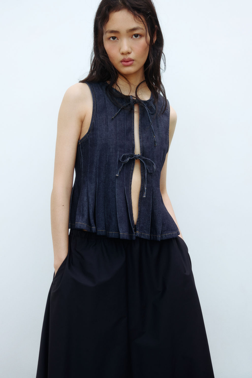 Chaleco denim con lazadas - H&m фото 6
