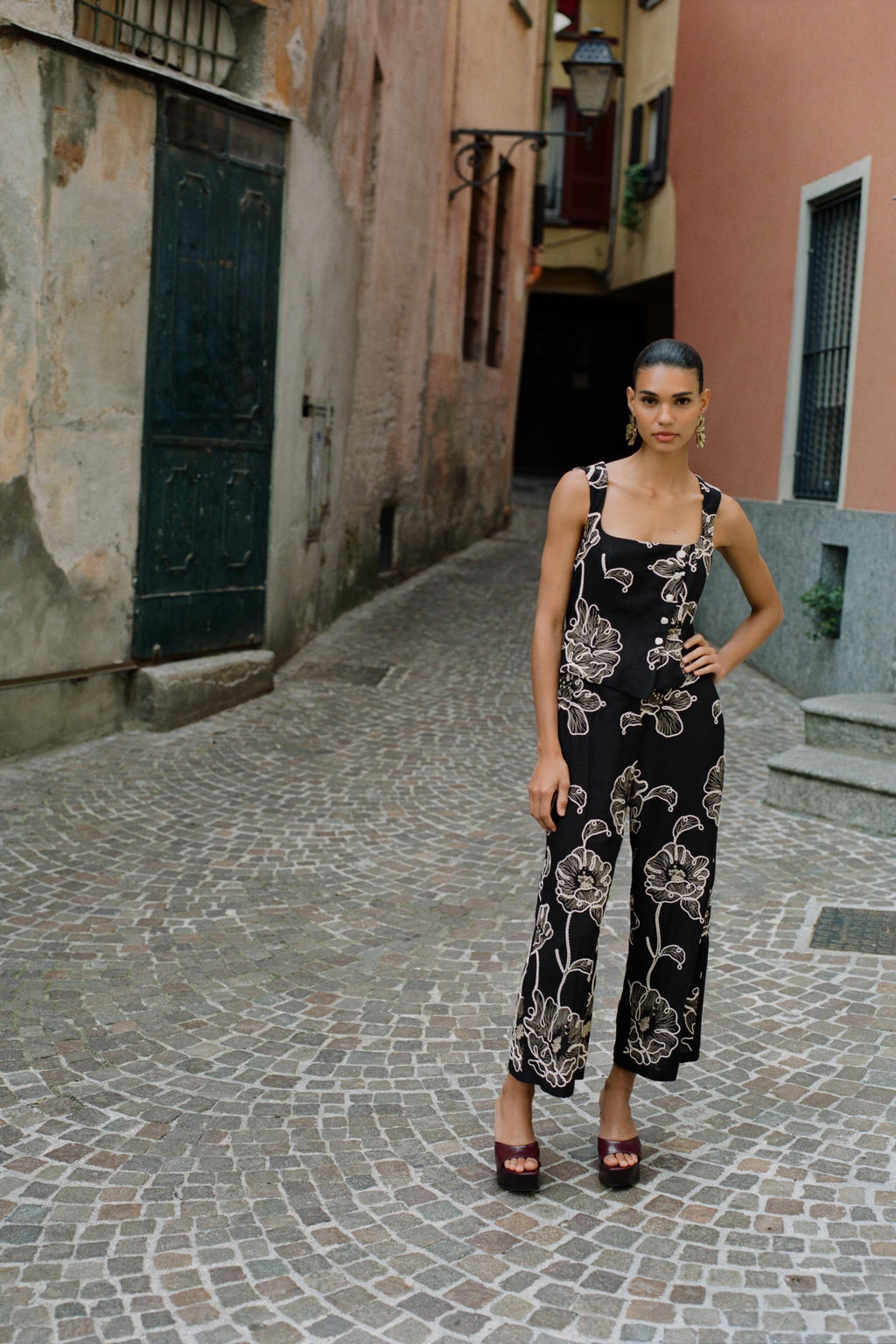 FLORAL EMBROIDERY JUMPSUIT - Zara фото 8