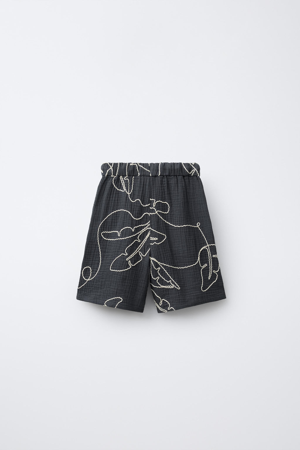 TEXTURED EMBROIDERED BERMUDA SHORTS