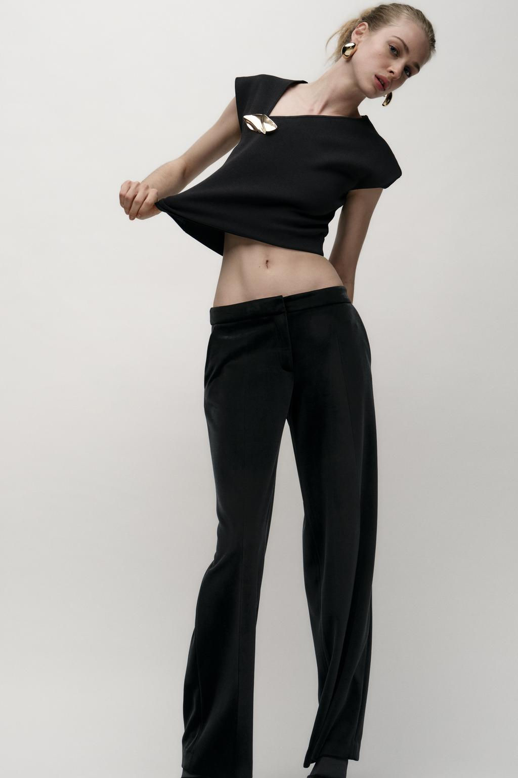 KNIT TOP WITH GOLDEN APPLIQUE - Zara фото 9