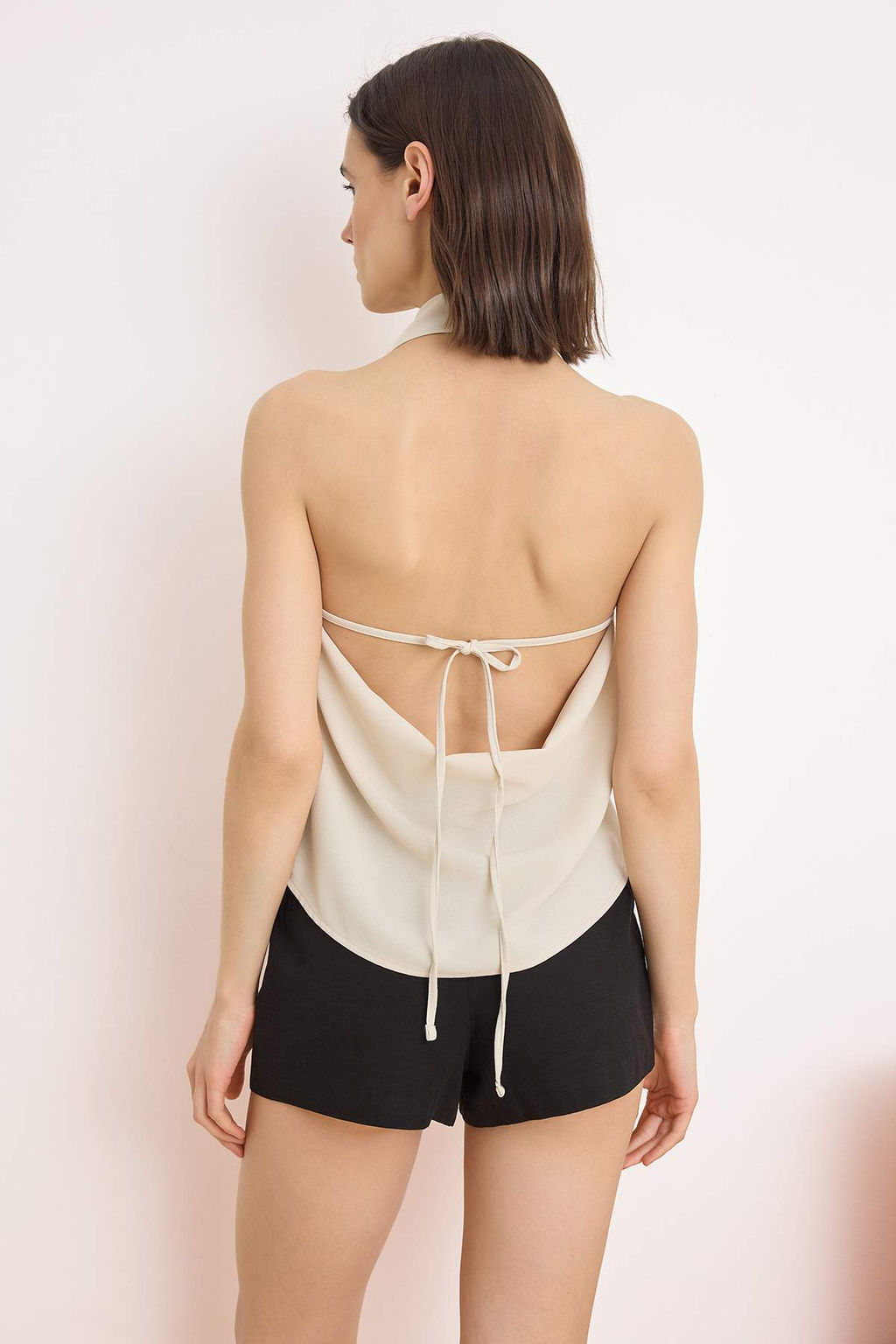 Bej Degaje Yaka S?rt Dekolteli Dokuma Krep Bluz TWOSS26BZ00408