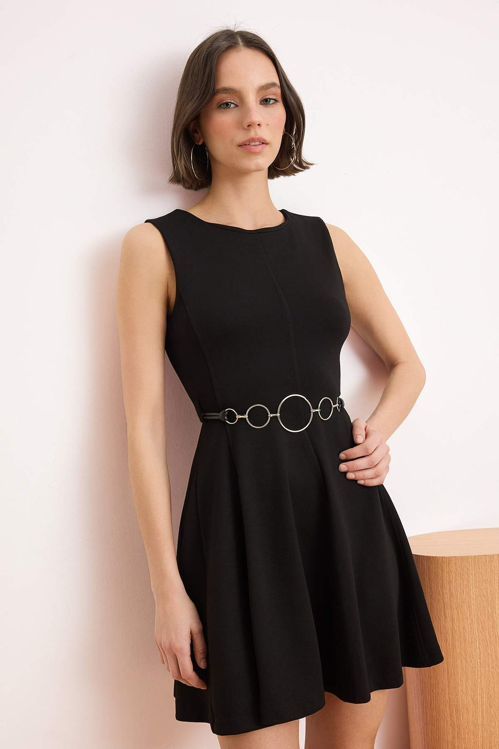 Siyah Belden Ac?lan Kolsuz Kemerli Mini Soft Touch Orme Elbise TWOSS26EL00499 - Trendyolmilla фото 2