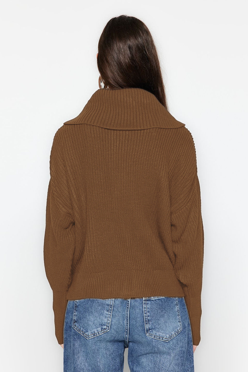 Ac?k Kahverengi Genis Kal?p Devrik Yaka Fermuarl? Triko H?rka TWOAW24HI00072