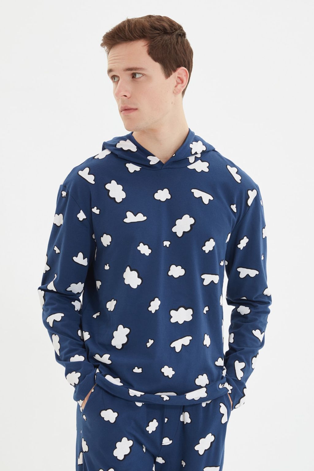 TRENDYOL MAN Lacivert Regular Fit Bask?l? Ust Kapusonlu %100 Pamuk Pijama Tak?m? TMNAW22PT1067 - Trendyolmilla фото 2