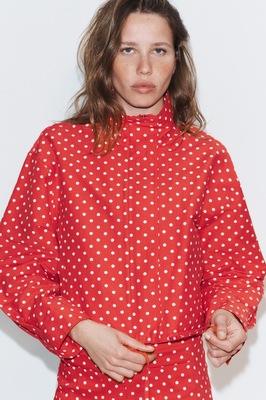 CHAQUETA ABULLONADA LUNARES / Rojo / Blanco - Zara фото 2
