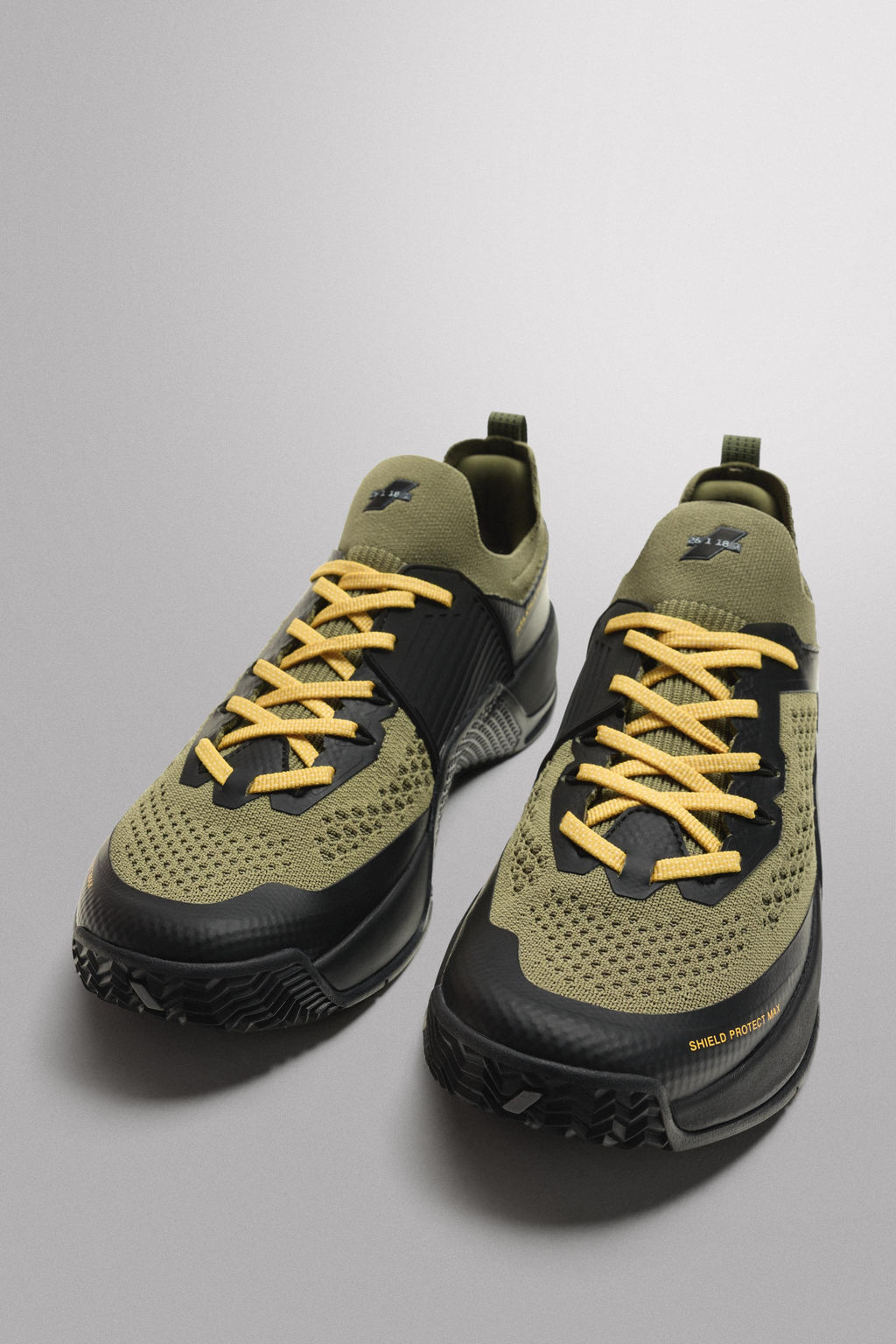 TRAINING TRAINERS - Zara фото 4