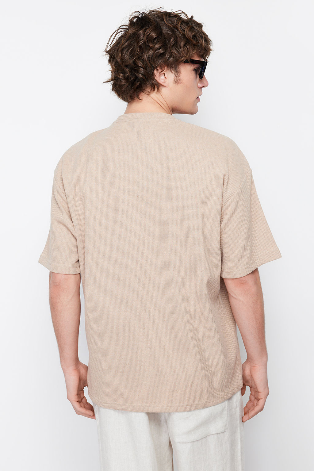 TRENDYOL MAN Basic Bordo Oversize/Genis Kesim Dokulu Waffle K?sa Kol T-Shirt TMNSS22TS00049 - Trendyolmilla фото 18