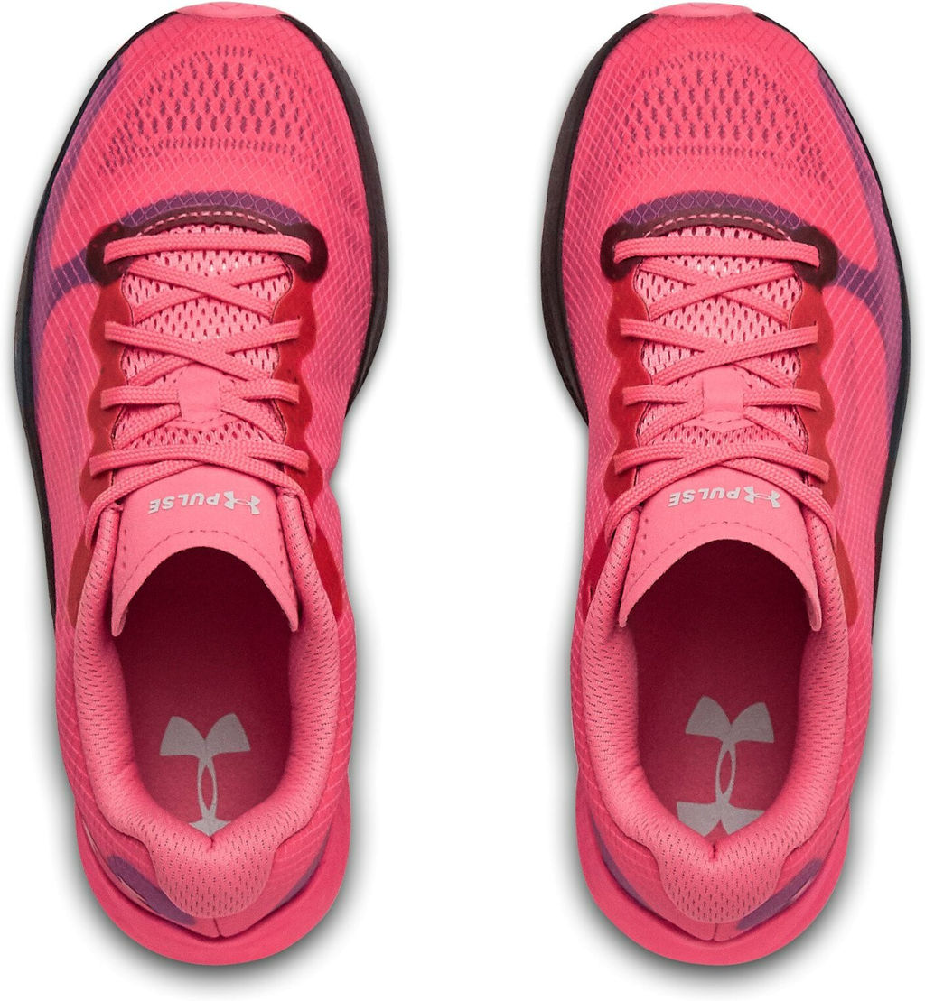 Кроссовки женские