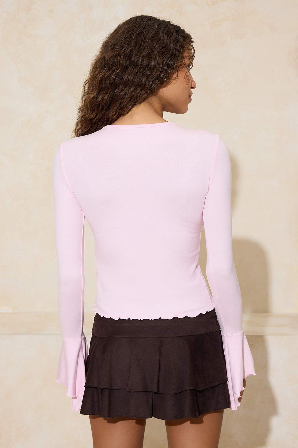 Ac?k Pembe Fitted/Vucuda Oturan Volanl?/F?rf?rl? Yumusak Orme Bluz TWOSS26BZ00152