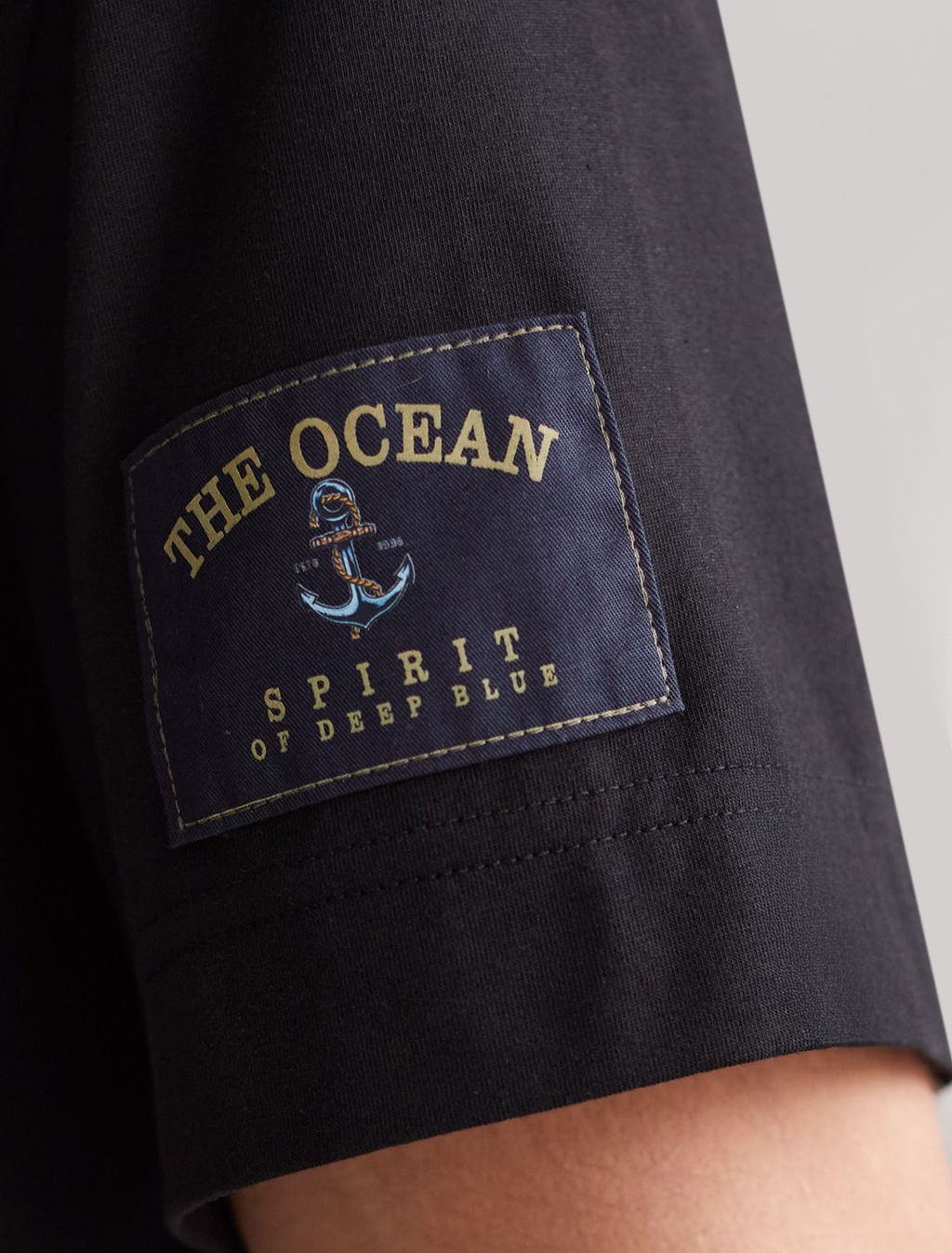 Свободная футболка из премиального хлопка с эластаном - Vilatte фото 2