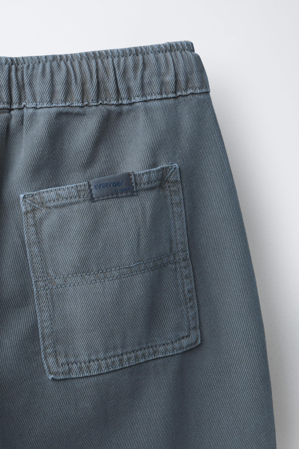 TOPSTITCHED TWILL TROUSERS - Zara фото 8
