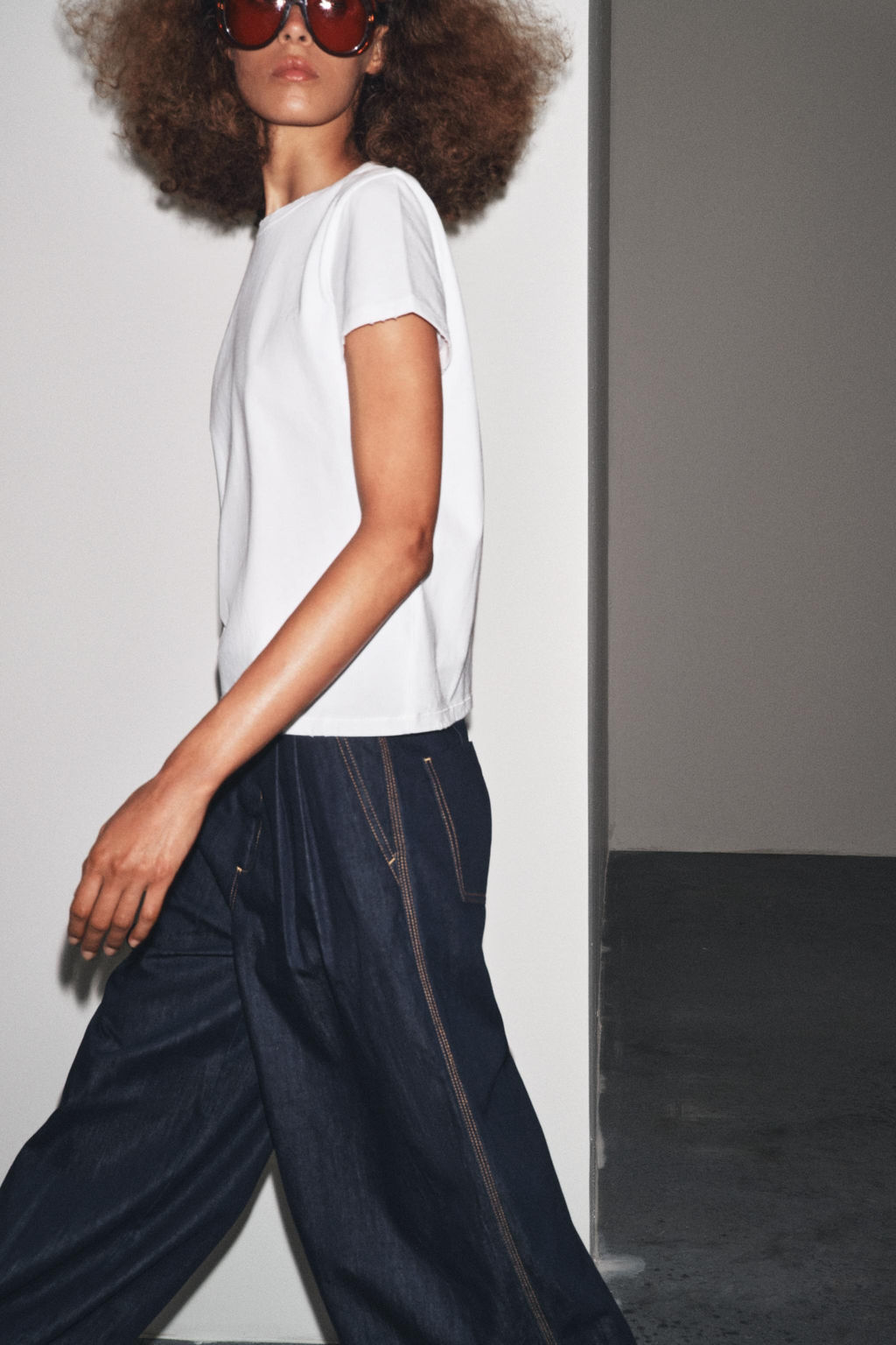 REGULAR RIPPED T-SHIRT - Zara фото 12