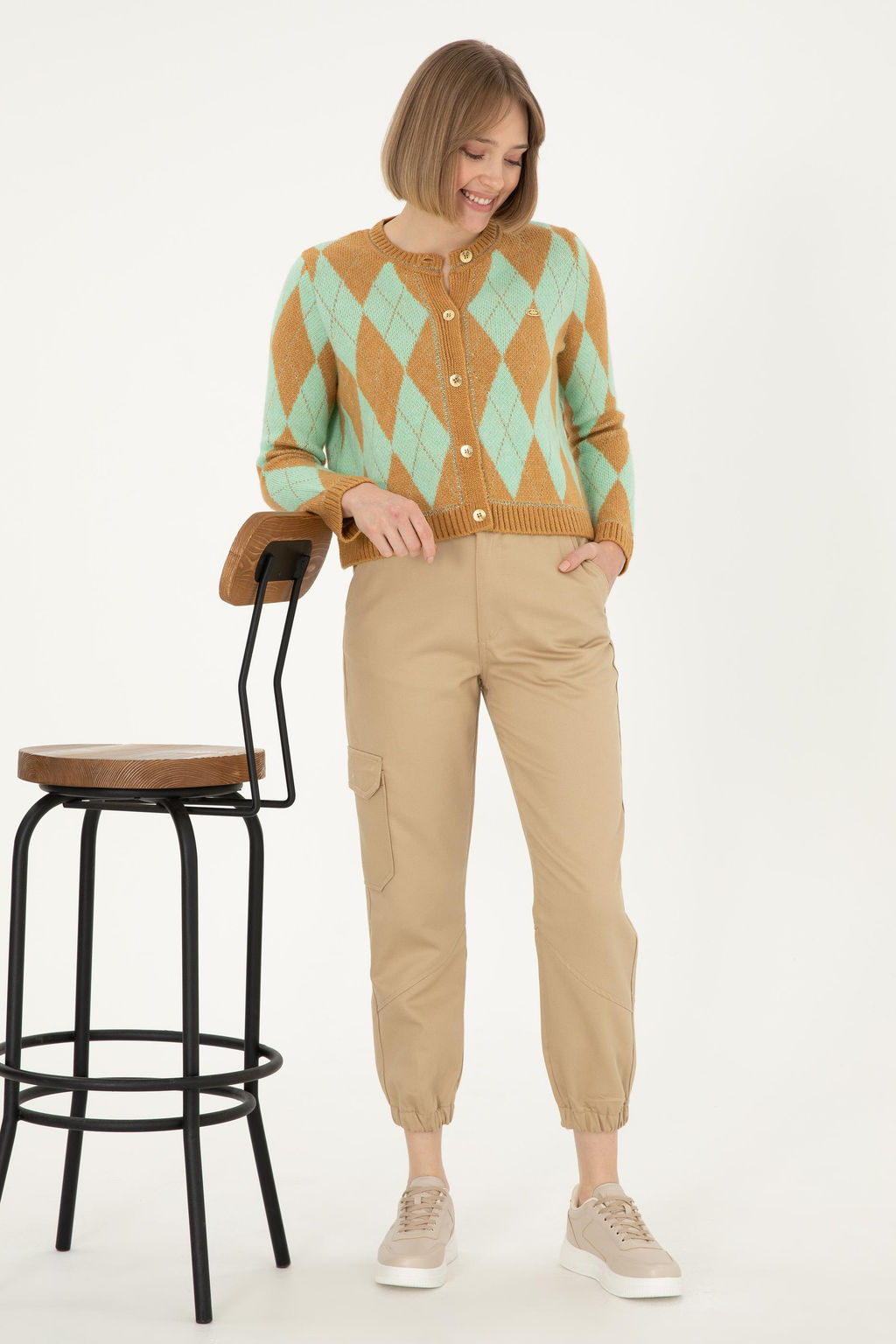 Женские брюки песочного цвета из парусины Неожиданная скидка в корзине