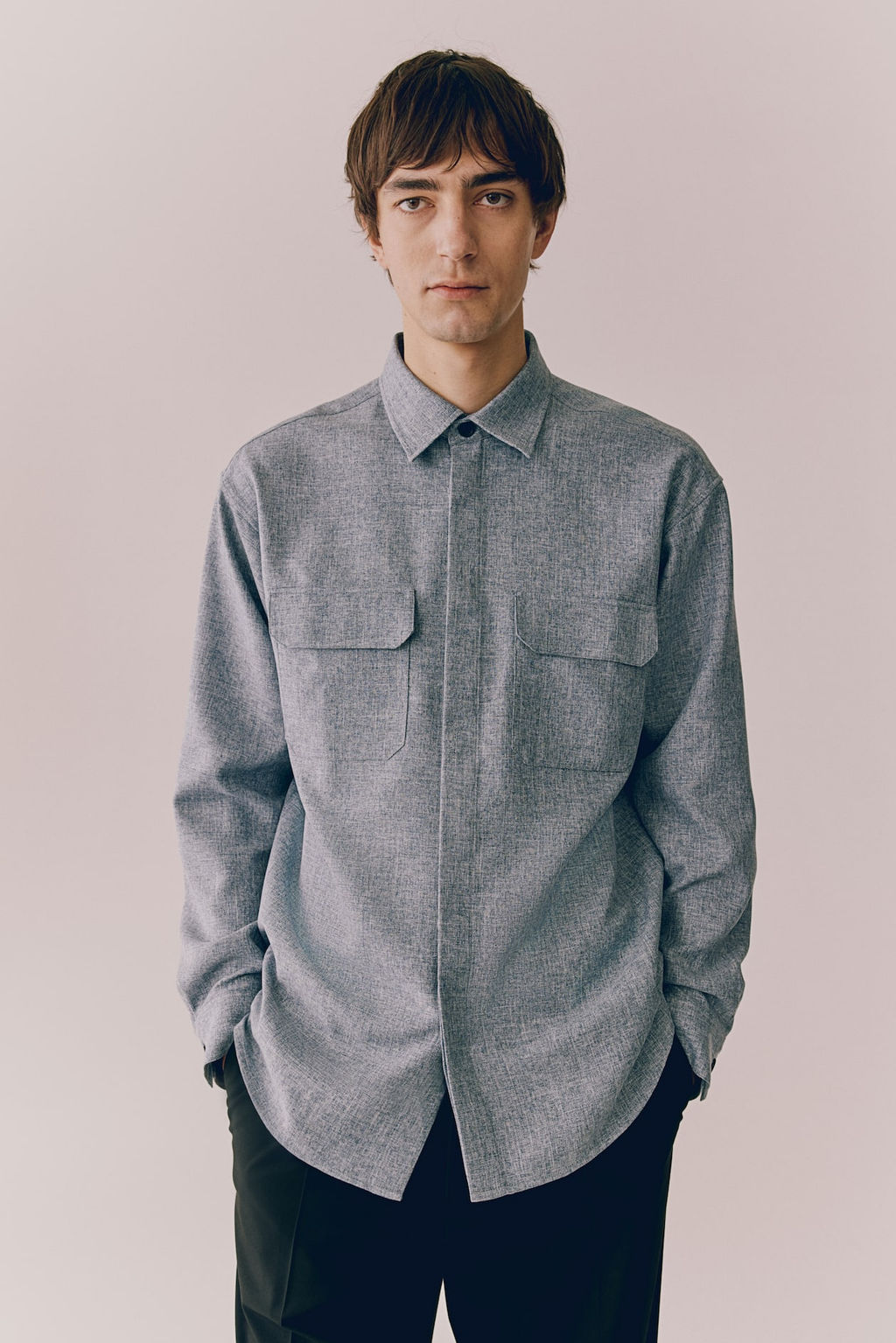 Camisa con bolsillos Regular Fit - H&m фото 2