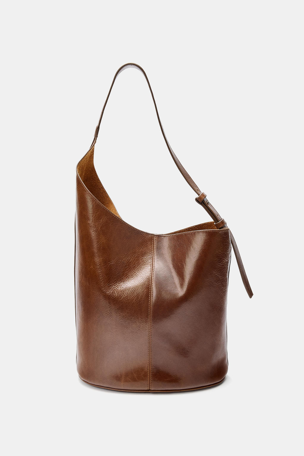 ASYMMETRIC LEATHER BUCKET BAG - Zara фото 2
