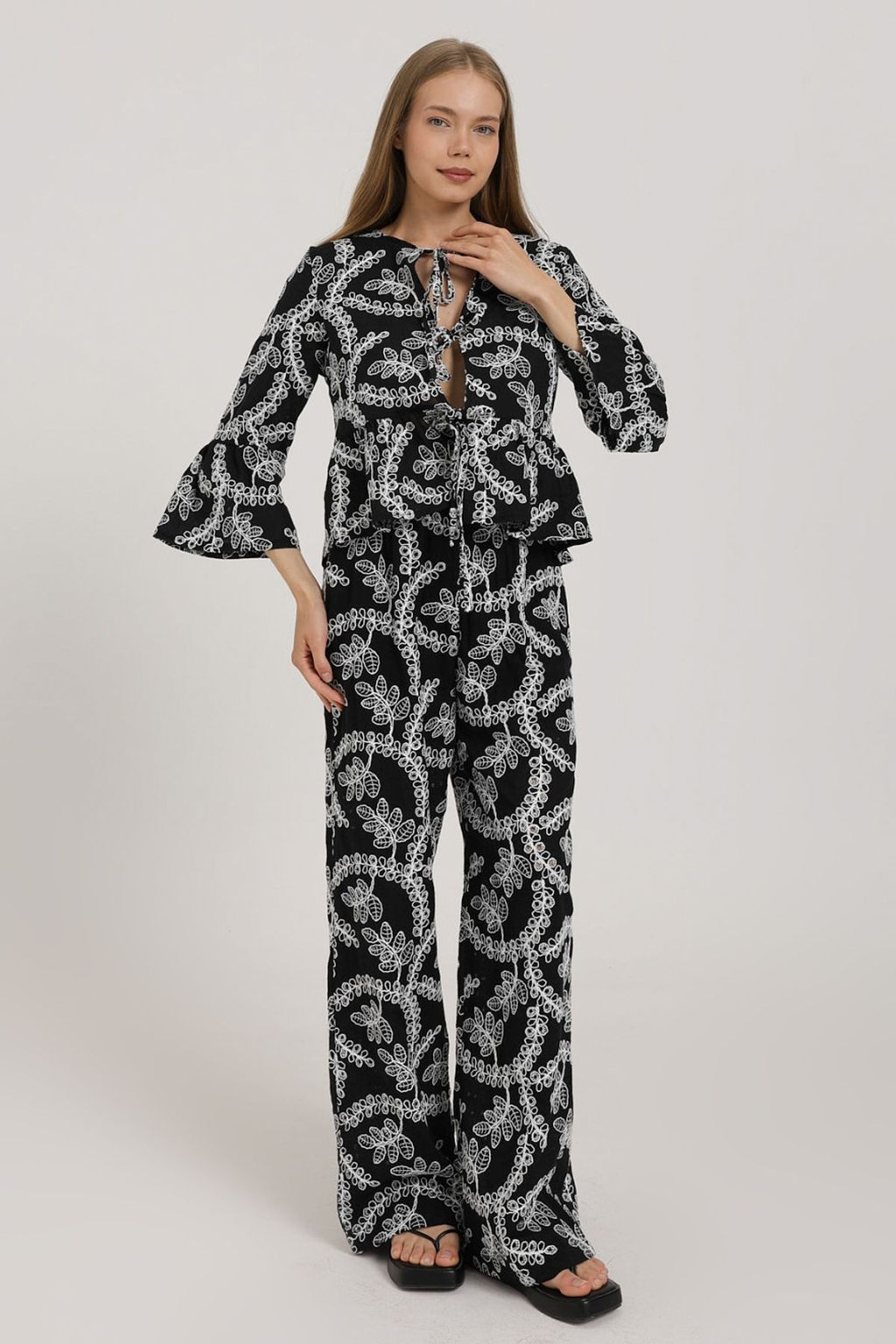 Ac?k Haki Nak?sl? Genis Paca Pantolon TWOSS25PL00129 - Trendyolmilla фото 5