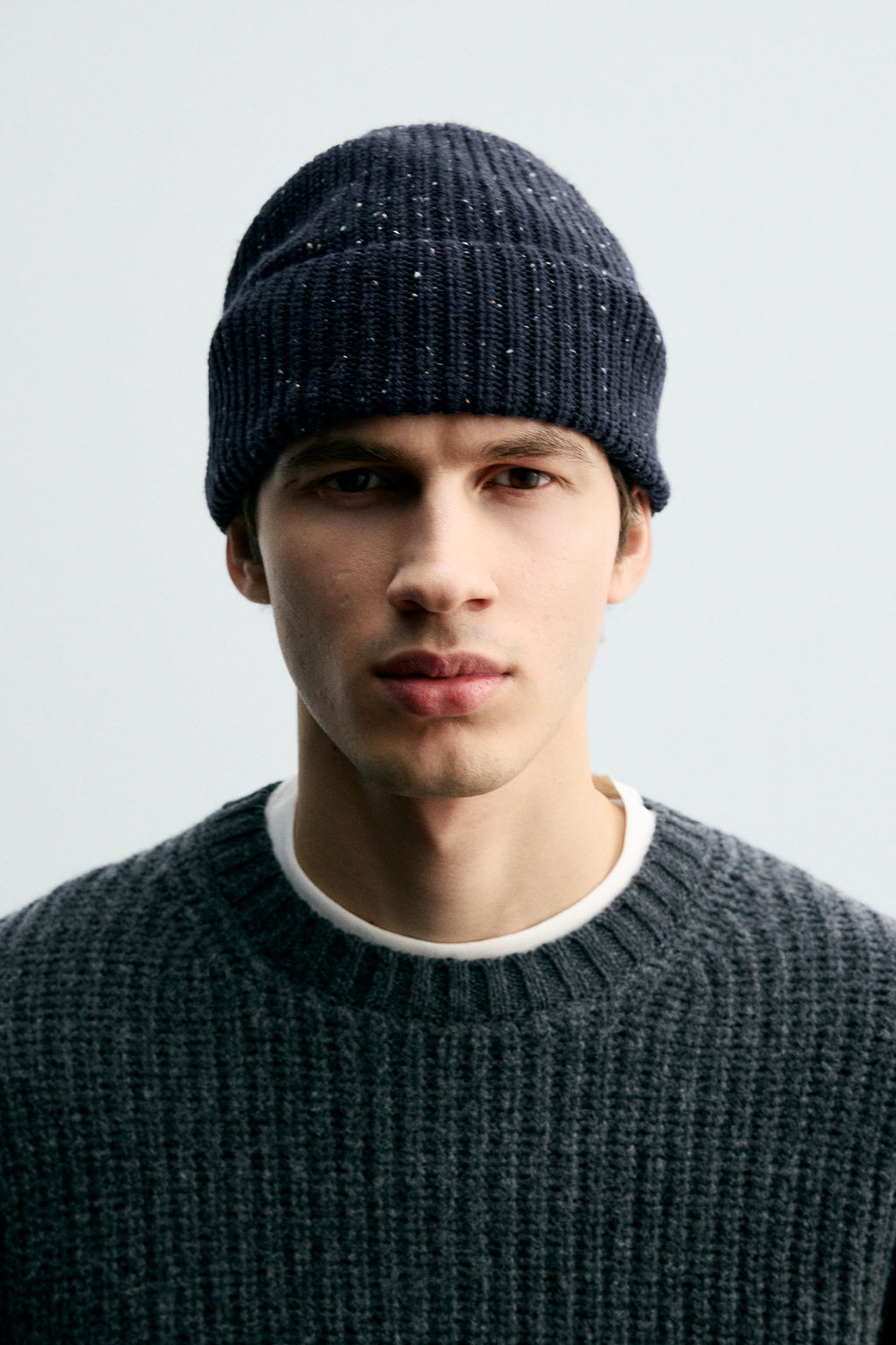 TEXTURED KNIT HAT WITH BOBBLES
