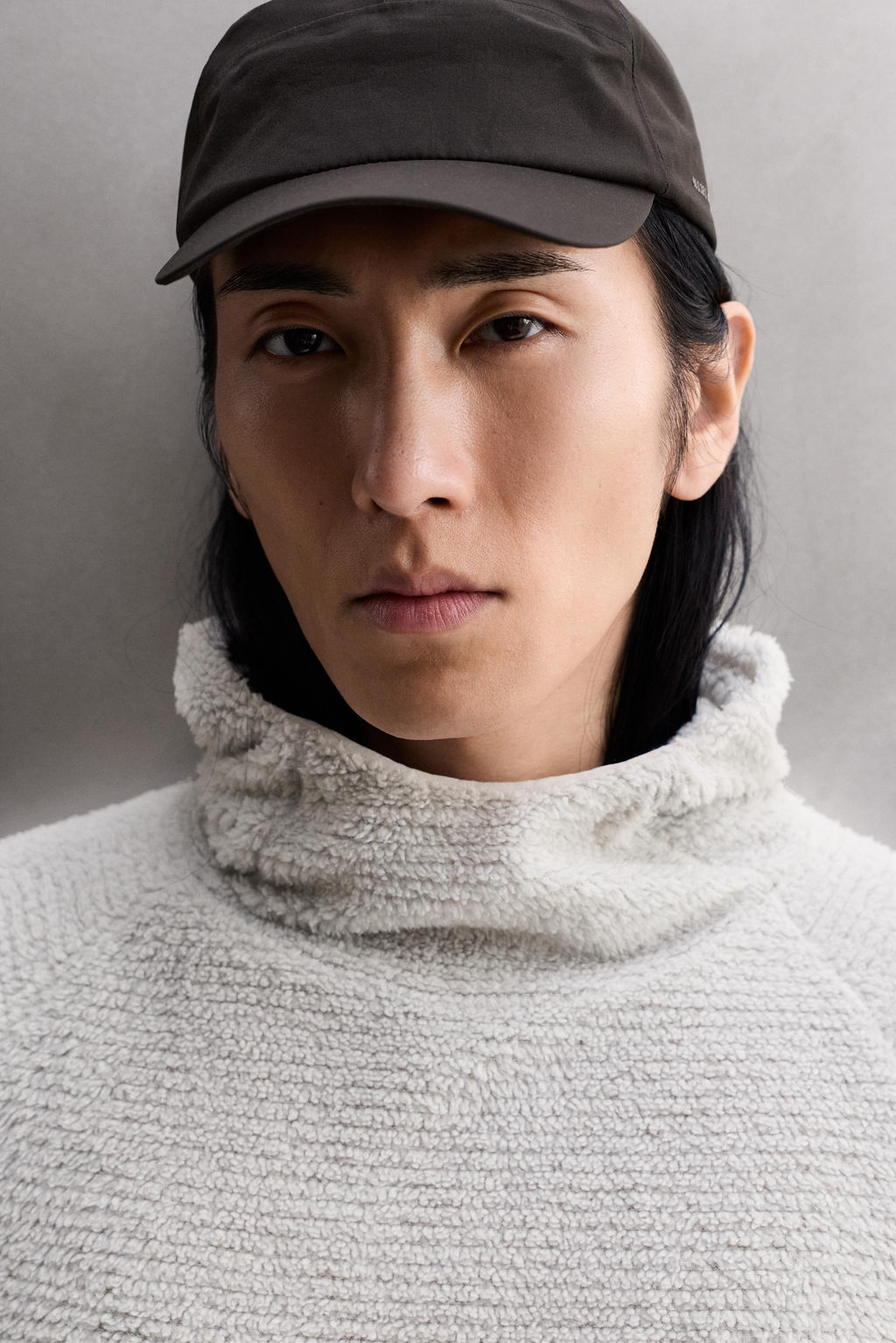 SUDADERA POLAR TEXTURA CAPUCHA / Blanco roto - Zara фото 5