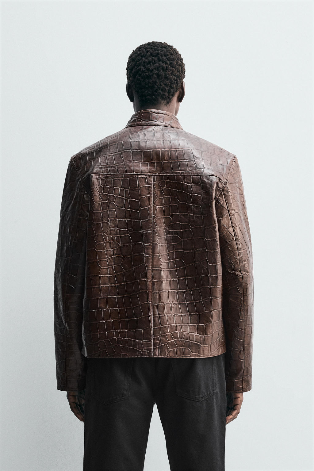 EMBOSSED LEATHER JACKET - Zara фото 3