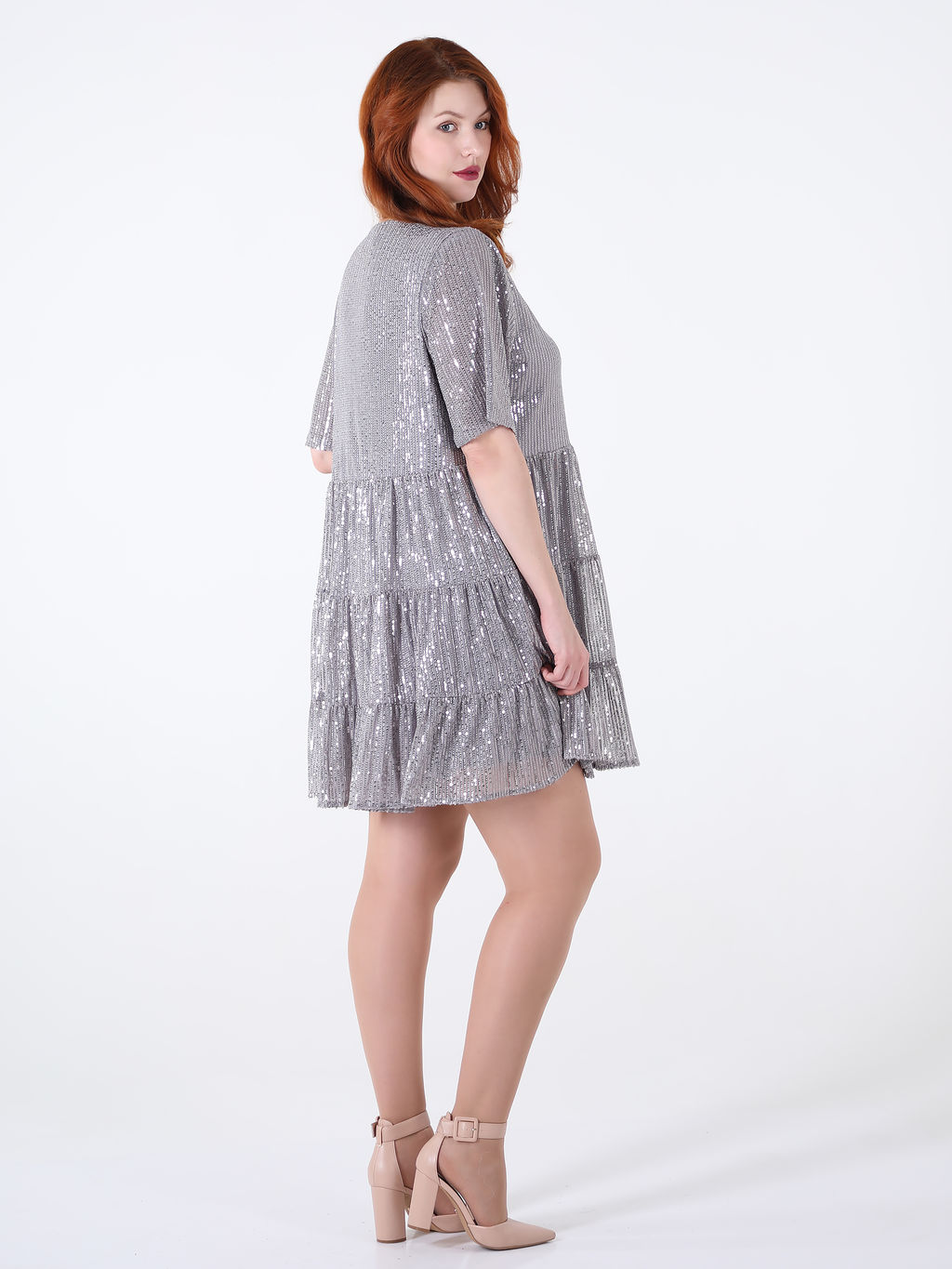 Платье серебряное нарядное