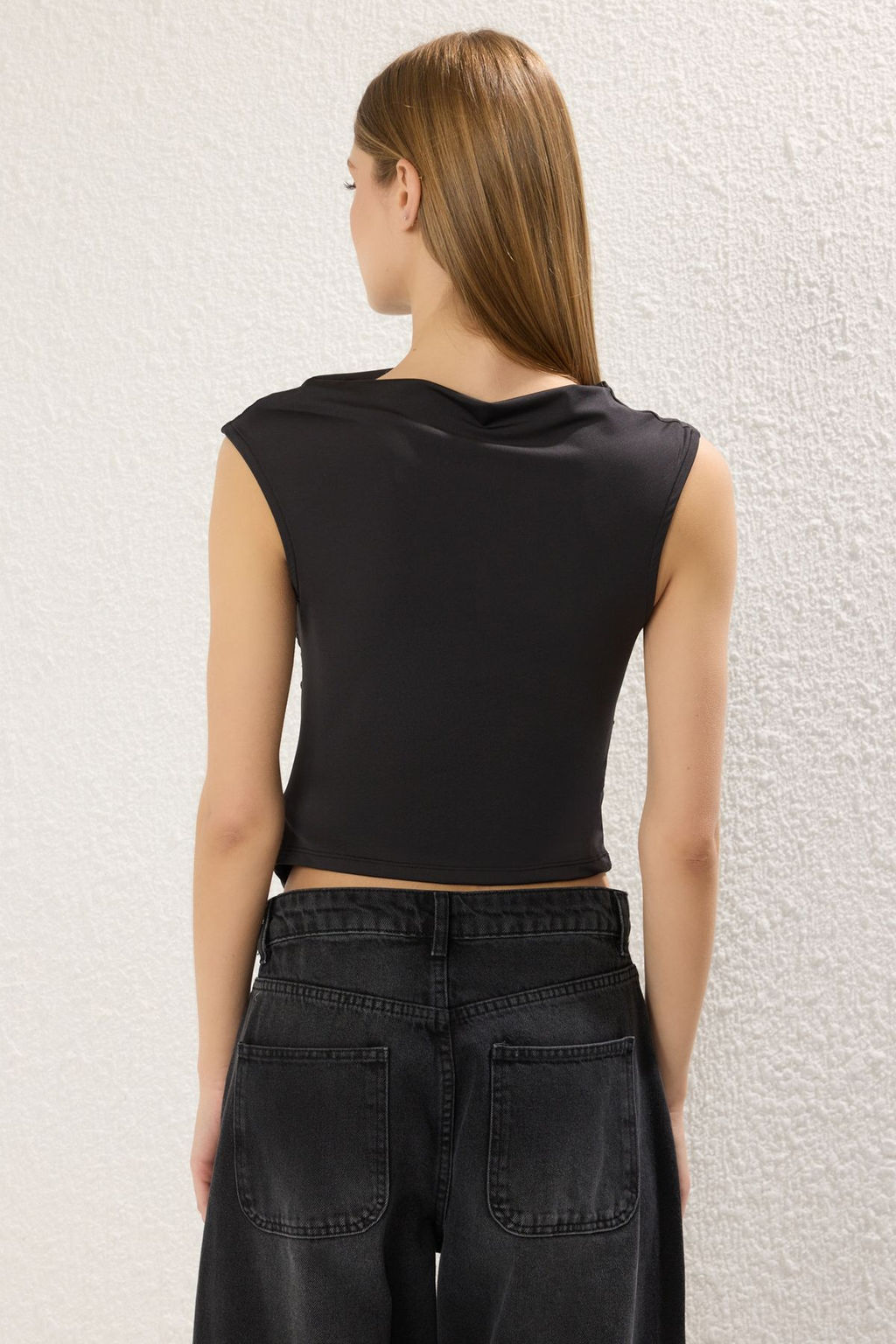 Siyah Fitted/Vucuda Oturan Asimetrik Etek Ucu Detayl? Esnek Orme Bluz TWOSS25BZ00080 - Trendyolmilla фото 4