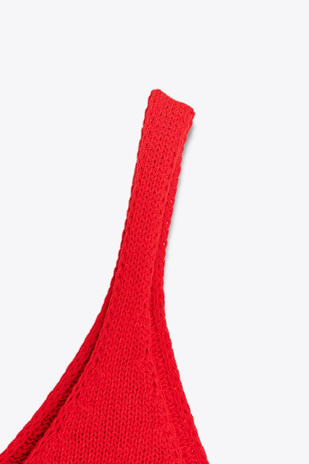 PLAIN STRAPPY KNIT TOP