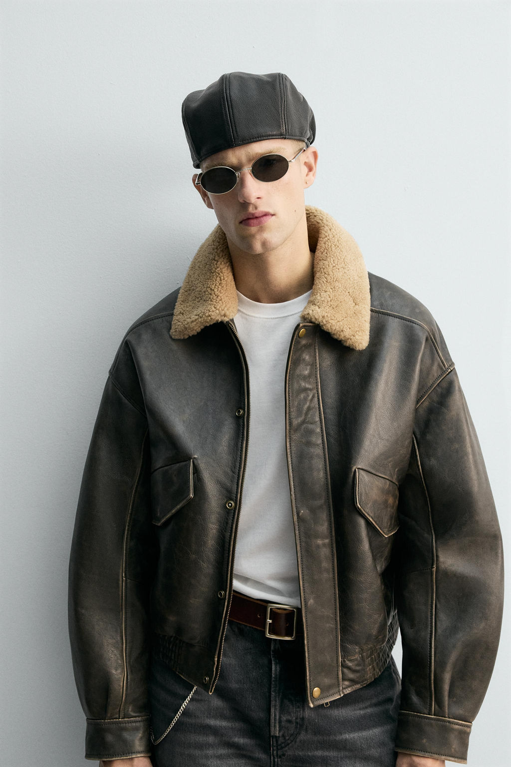 LIMITED EDITION LEATHER JACKET WITH CONTRAST COLLAR - Zara фото 5