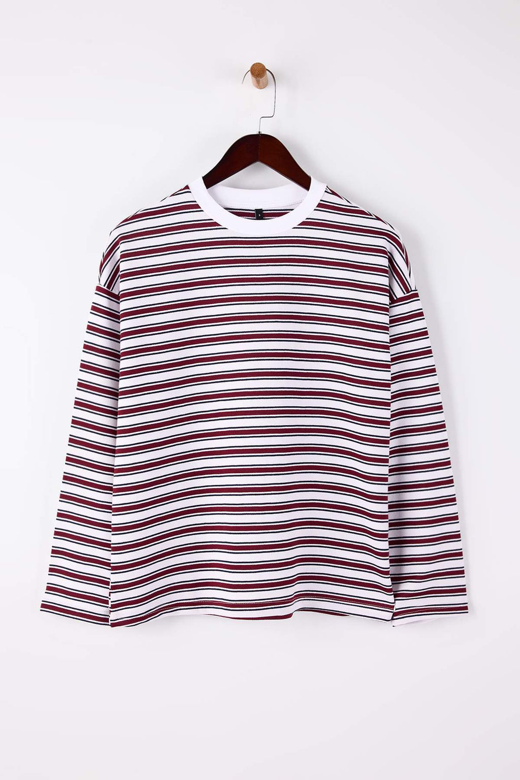 Cok Renkli Cizgili Oversize/Genis Kesim Bisiklet Yaka Ince Orme Sweatshirt TWOAW23SW00326