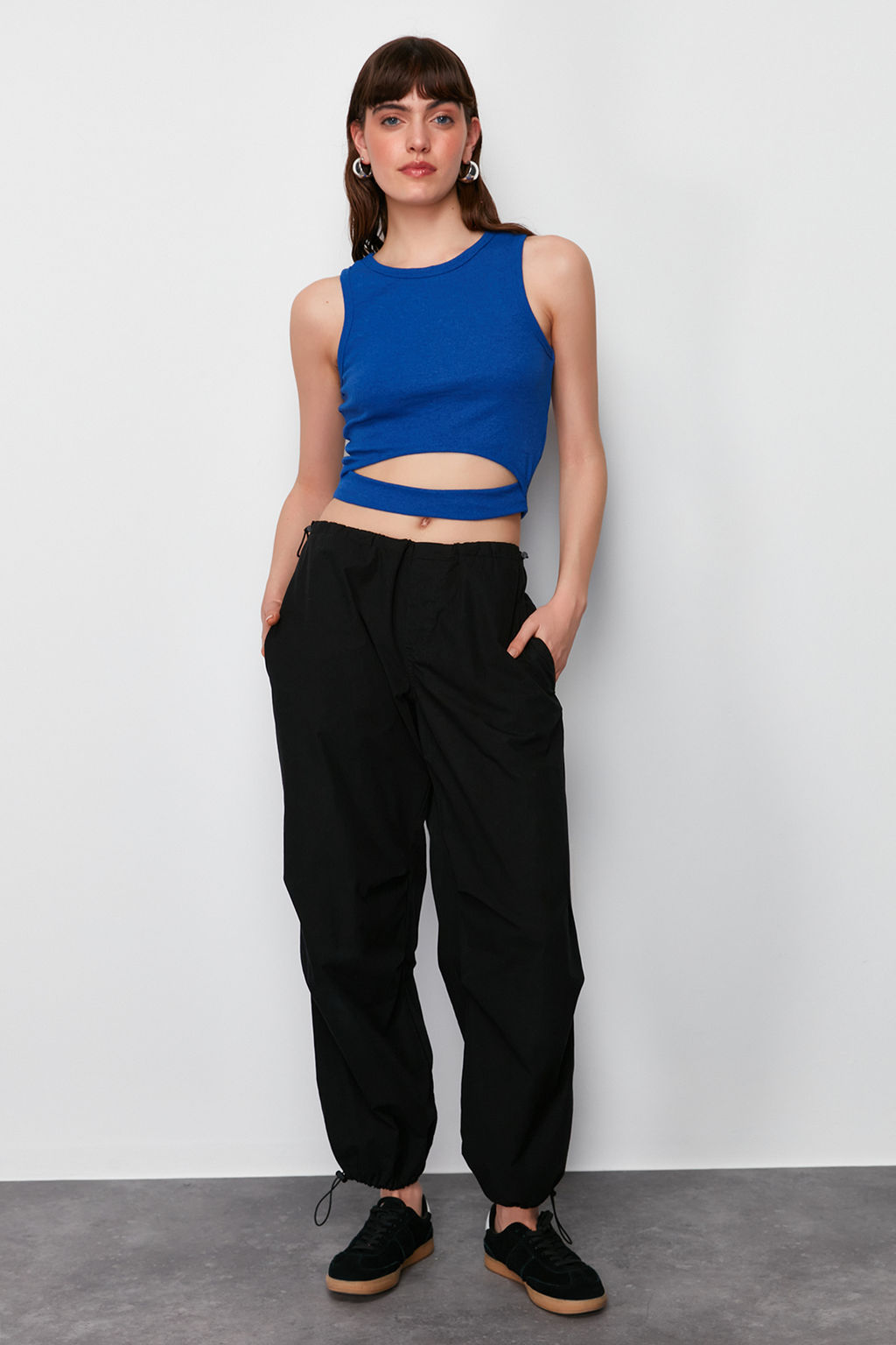 Saks Cut Out Detayl_ Bisiklet Yaka _rme Atlet TWOSS24AL00043 - Trendyolmilla фото 6