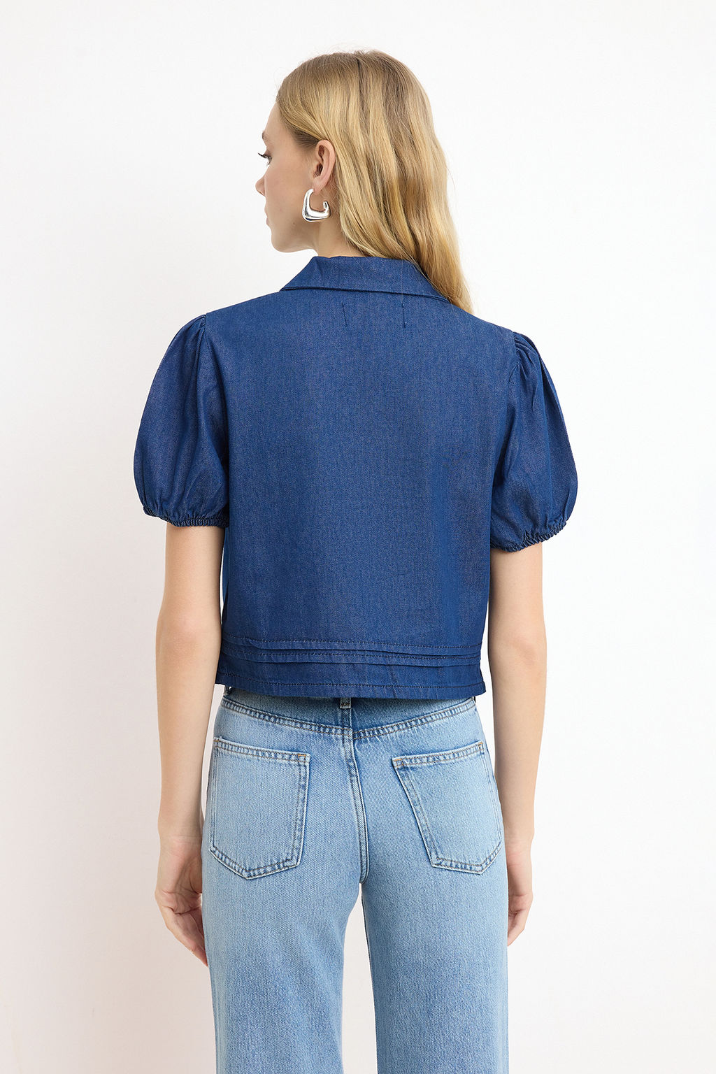 Nasiba Hafiz x Trendyol Collection Balon Kollu Renk Bloklu Denim Bluz TWOSS26BZ00423