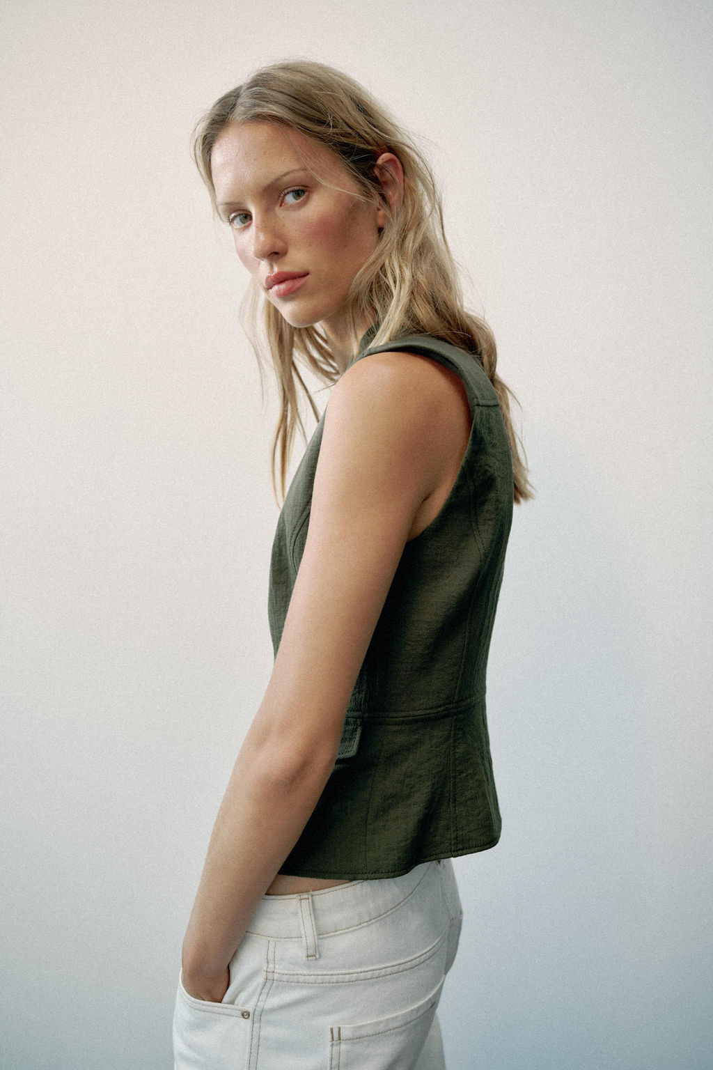 CHALECO ALAMARES CREMALLERA / Khaki oscuro - Zara фото 4