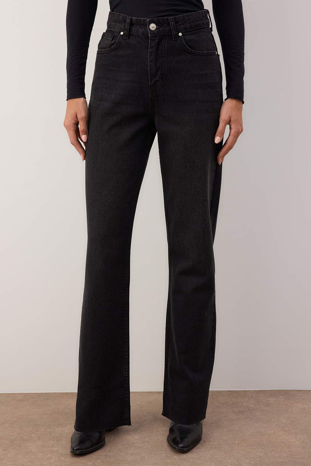 Siyah Yuksek Bel Wide Leg Jeans TWOAW26JE00285 - Trendyolmilla фото 3