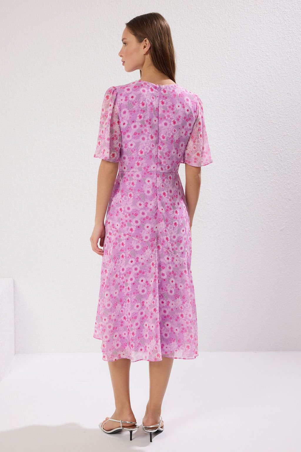 Lila Cicek Desenli A Kesim Astarl? Midi Dokuma Elbise TWOSS20EL0908