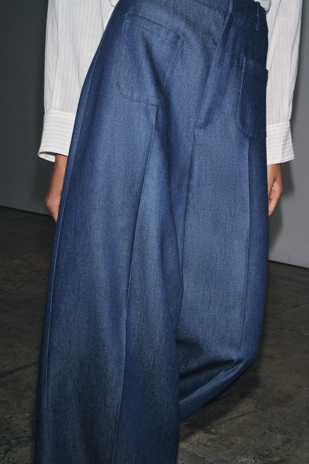 LIMITED EDITION HIGH-WAIST TROUSERS