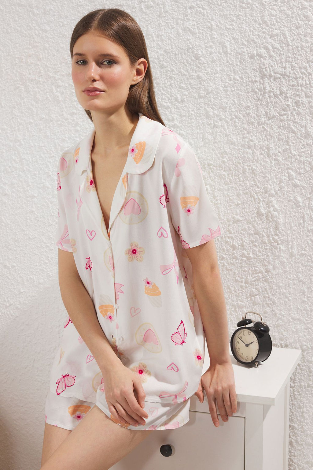 Trendyolmilla Cok Renkli Eglence Desenli Viskon Sortlu Dokuma Pijama Tak?m? THMSS25PT00311  фото 2