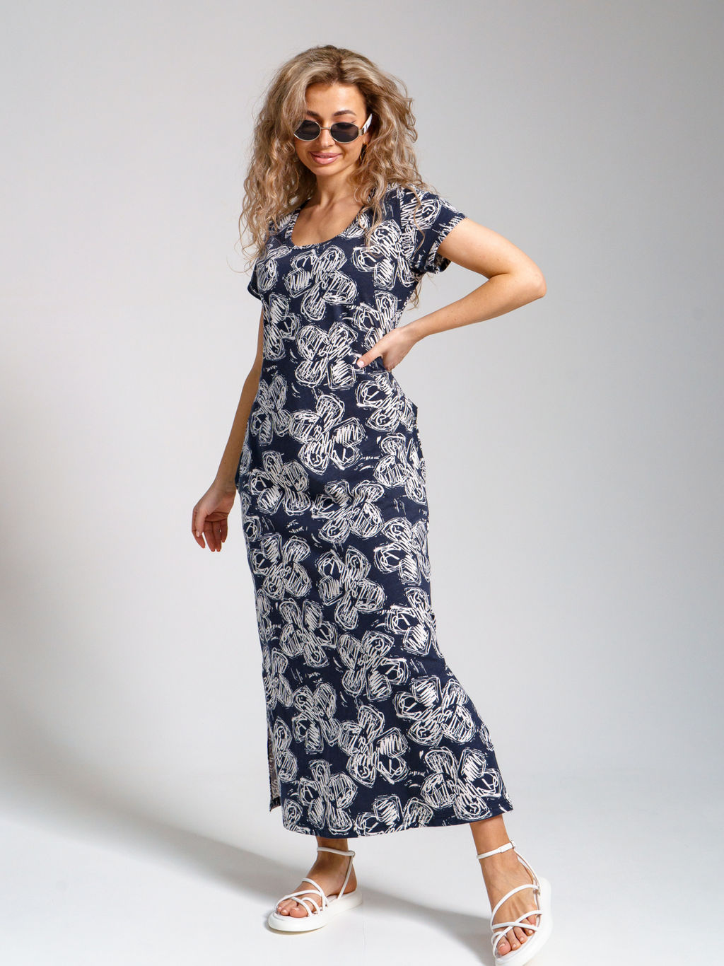 643 Платье "Цветы/т.синий"