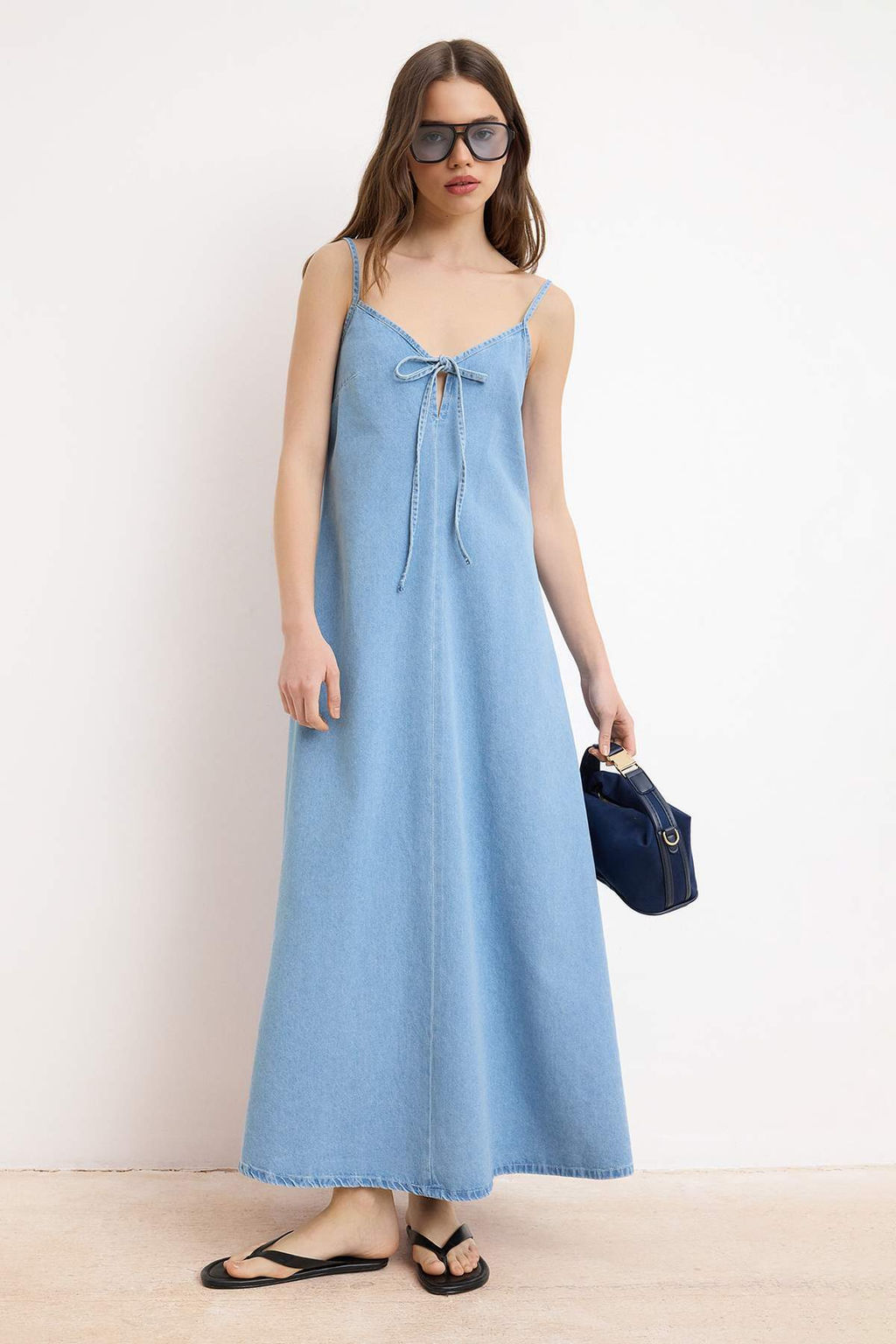 Mavi Tencel Kar?s?ml? Ask?l? Maxi Denim Elbise TWOSS26EL00557 - Trendyolmilla фото 2