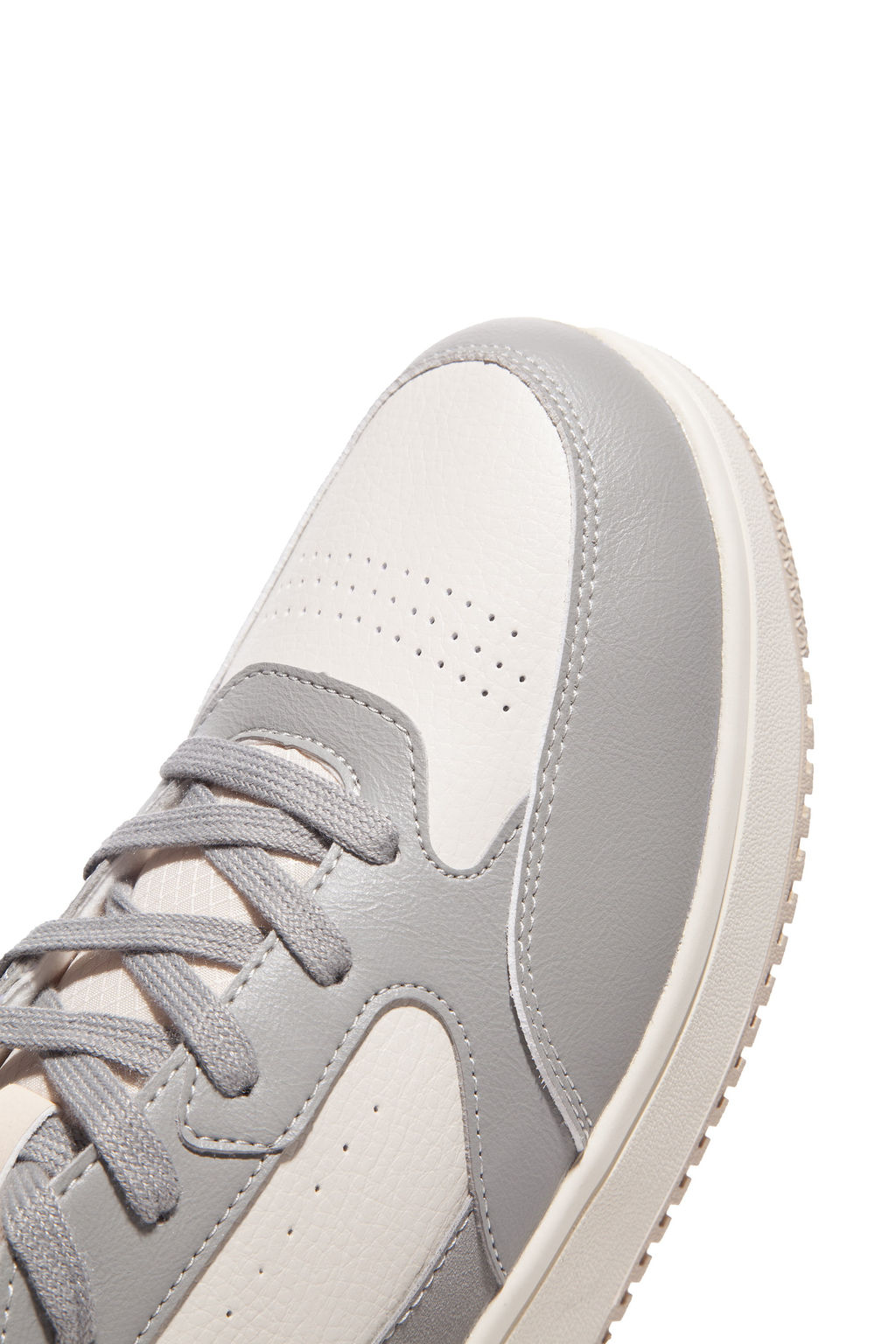 Кроссовки повседневные утепленные Серый