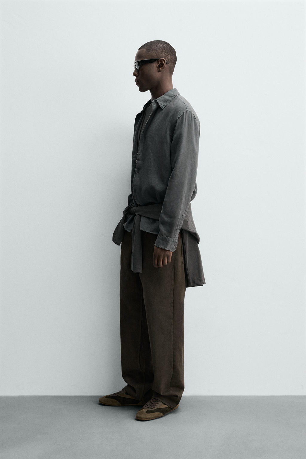 CAMISA REGULAR FIT 100% LINO / Gris antracita - Zara фото 4